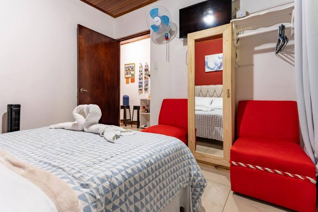 Private Bedroom 10 Minutes From The Sjo Airport Alajuela Екстериор снимка